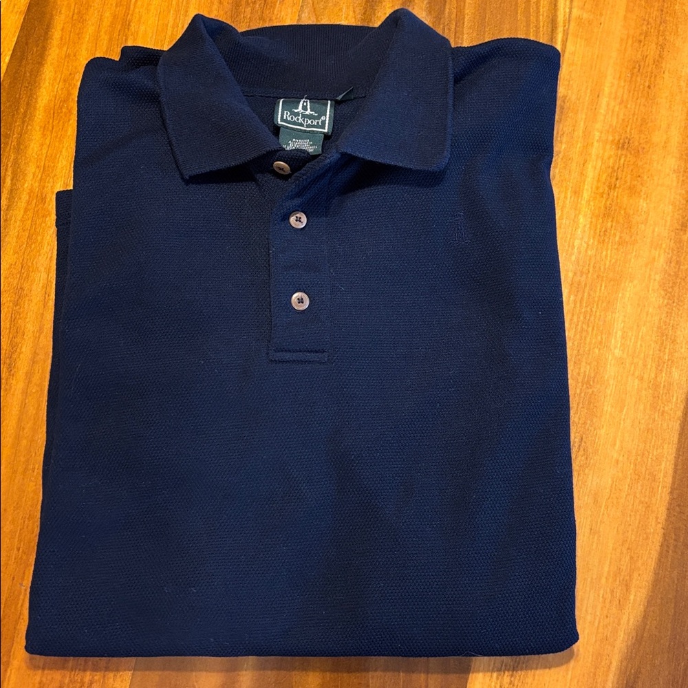 Rockport Men’s XL Navy Blue 3-Button Short Sleeve Shirt